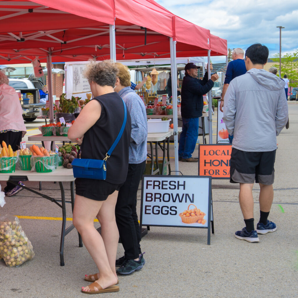 Dorval Crossing Civitan Farmer's Market — Saturdays 8am to 1:30pm, Oakville Ontario, community hub and charity fundraiser